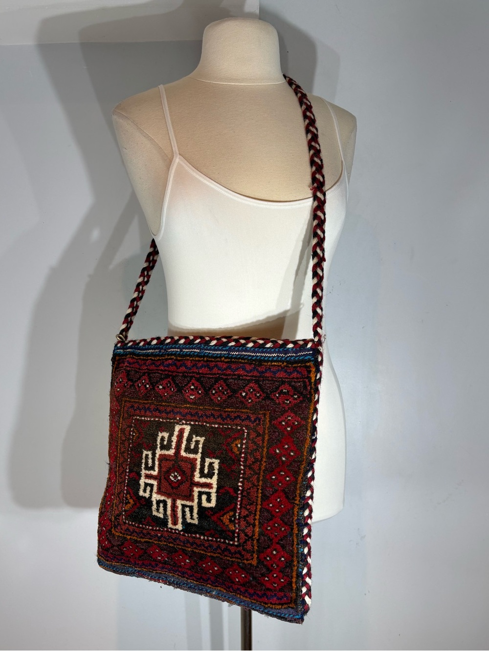 Vintage Handwoven Wool Carpet Crossbody Bag Boho Kilim Artisan - Picture 10 of 13